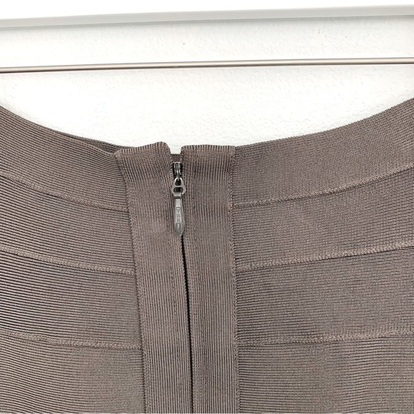 Herve Leger Bandage Mini Skirt in Silver Gray size medium - Picture 3 of 8